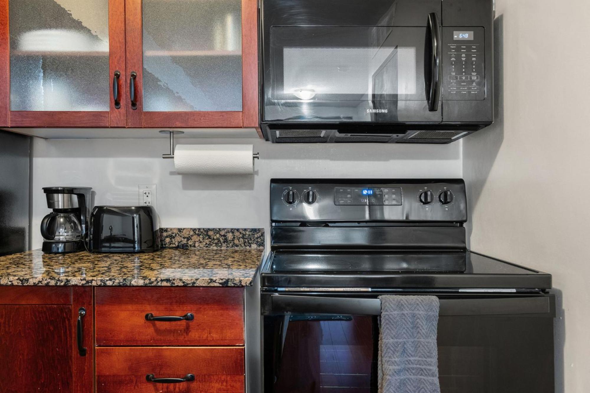 Liberty Village Townhouse Торонто Экстерьер фото